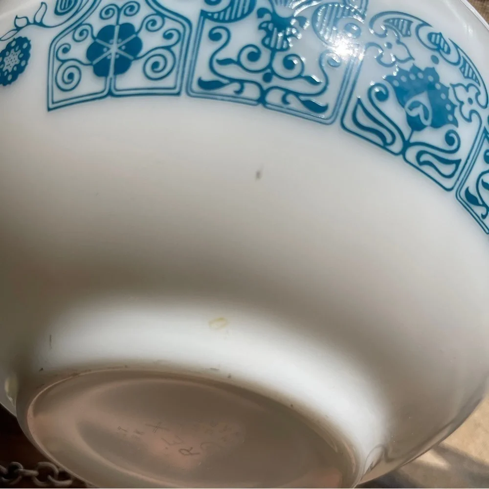 Pyrex Cinderella Bowl 2.5 QT Horizon Blue Vintage